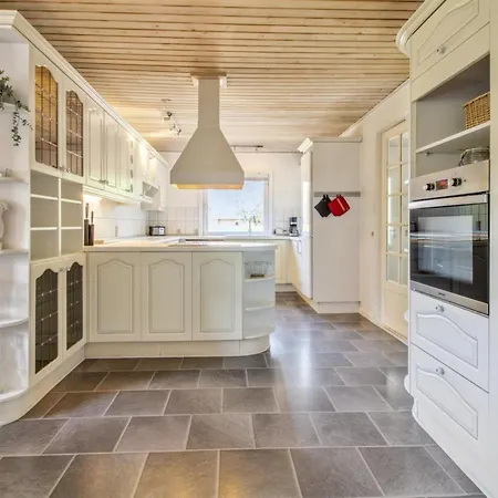 Casa vacanze Aku - 24km From The Sea By Interhome *